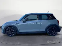 Usata Mini Cooper Classic 136 CV (100 kW) 2022 Grigio Utilitaria