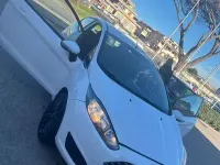 Usata Ford Fiesta 95 CV (69 kW) 2014 Utilitaria