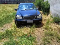 Usata Mercedes C220 143 CV (105 kW) 2001 Blu Berlina