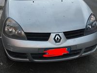 Usata Renault Clio II 58 CV (42 kW) 2007 Grigio Utilitaria
