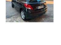 Gebraucht Peugeot 207 68 PS (50 kW) 2010 Limousine