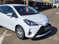 usata Toyota Yaris Hybrid -