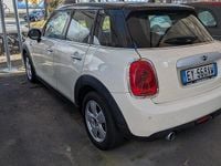 Usata Mini Cooper D Business 115 CV (84 kW) 2015 Beige Utilitaria