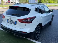 Usata Nissan Qashqai N-Connecta 116 CV (85 kW) 2020 Bianco SUV