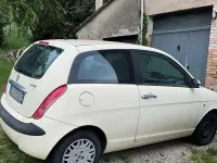 Usata Lancia Ypsilon 69 CV (50 kW) 2004 Beige Utilitaria