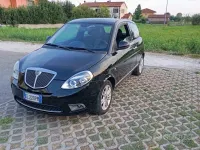 Usata Lancia Ypsilon 69 CV (50 kW) 2012 Bluazzurro Utilitaria