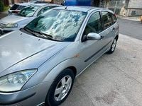 Usata Ford Focus Zetec 101 CV (74 kW) 2004 Grigio Berlina