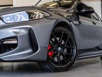 Usata BMW 120 Sport Line 178 CV (130 kW) 2023 Grigio Utilitaria