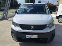 Usata Peugeot Partner Premium 102 CV (75 kW) 2023 Bianco pastello Monovolume