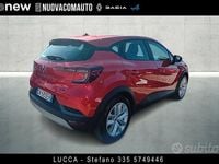 Usata Renault Captur Equilibre 145 CV (106 kW) 2023 Rosso dinamico SUV
