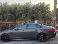 Usata Jaguar XF 180 CV (132 kW) 2016 Grigio Berlina