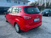 Usado Ford B-MAX 75 CV (55 kW) 2015 Rojo Monovolumen