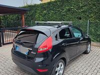 Usata Ford Fiesta 60 CV (44 kW) 2011 Nero Utilitaria