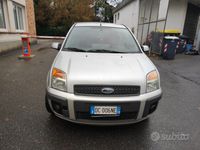 usata Ford Fusion 1.4 TDCI 75 CV ok neopatentati