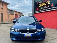 Usata BMW 320e Sport Line 190 CV (139 kW) 2020 Blu Station wagon