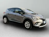 Usata Renault Captur Intens 159 CV (116 kW) 2022 Grigio chiaro SUV