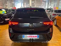 Usata VW T-Roc R-line 150 CV (110 kW) 2024 Deep black / perlato SUV
