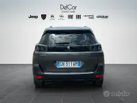 Occasion Peugeot 5008 Allure 131 ch (96 kW) 2023 Gris SUV