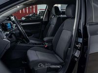 Usata VW Golf VIII Life 90 CV (66 kW) 2020 "deep black pearl" cod. c9x Berlina