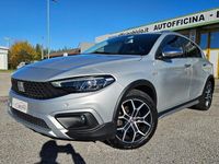 Usata Fiat Tipo Cross 101 CV (74 kW) 2021 Argento Berlina