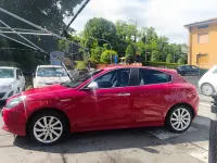 Usata Alfa Romeo Giulietta Distinctive 140 CV (102 kW) 2011 Rosso Utilitaria