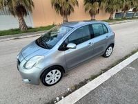 Usata Toyota Yaris Sol 65 CV (47 kW) 2006 Grigio Utilitaria
