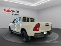 Nuova Toyota HiLux Comfort 204 CV (150 kW) 2026 Bianco Pick-up