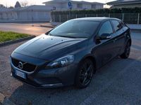 Usata Volvo V40 120 CV (88 kW) 2018 Blu/azzurro Berlina