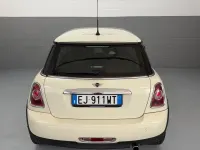 Usata Mini ONE 75 CV (55 kW) 2011 Beige Utilitaria