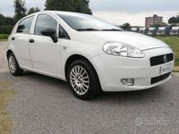 Usata Fiat Grande Punto 75 CV (55 kW) 2013 Bianco Utilitaria