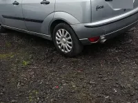 Usata Ford Focus 100 CV (73 kW) 2005 Grigio Berlina