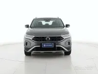 Usata VW T-Roc Life 150 CV (110 kW) 2024 Grigio SUV