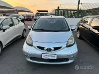 Usata Toyota Aygo 68 CV (50 kW) 2007 Grigio Utilitaria