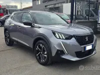 Usata Peugeot 2008 GT-line 131 CV (96 kW) 2020 Grigio SUV
