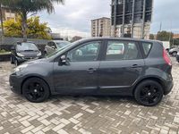 Usata Renault Scénic III Luxe 131 CV (96 kW) 2012 Grigio Monovolume