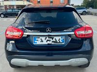 Usata Mercedes GLA200 136 CV (100 kW) 2017 Blu SUV