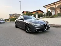 Usata Alfa Romeo Giulia Super 150 CV (110 kW) 2018 Grigio Berlina