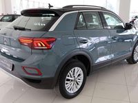 Usata VW T-Roc Life 150 CV (110 kW) 2025 Petroleum blue met SUV