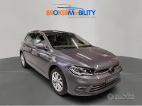 Usata VW Polo Style 95 CV (69 kW) 2023 Gray Utilitaria