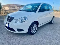 Usata Lancia Ypsilon 75 CV (55 kW) 2011 Bianco Utilitaria