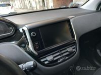 Usata Peugeot 208 2014 Bianco Utilitaria