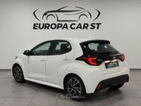 Usata Toyota Yaris Hybrid Trend 116 CV (85 kW) 2021 Bianco Utilitaria