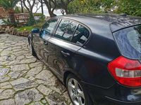 Usata BMW 118 122 CV (89 kW) 2005 Nero Utilitaria