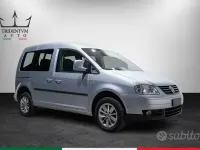 Usata VW Caddy Life 105 CV (77 kW) 2010 Argento Monovolume