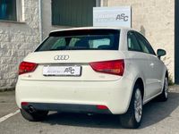 usata Audi A1 1.6 tdi Attraction 90cv ADATTA NEOPATENTATI