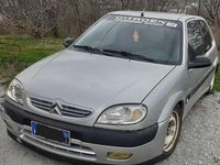Usata Citroën Saxo 98 CV (72 kW) 2002 Argento Utilitaria