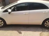 Usata Kia Rio 90 CV (66 kW) 2012 Bianco Berlina