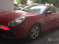 Usata Alfa Romeo Giulietta 105 CV (77 kW) 2011 Rosso Utilitaria