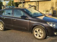 Usata Opel Astra 60 CV (44 kW) 2004 Nero Berlina