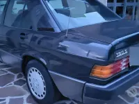 Usata Mercedes 190 109 CV (80 kW) 1990 Nero Berlina